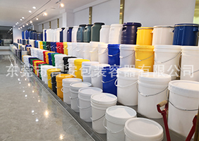 女高潮黄网站吉安容器一楼涂料桶、机油桶展区